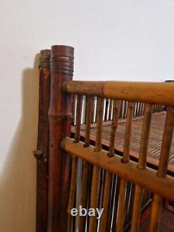 Ancienne étagère pliante en bambou