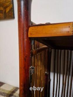 Ancienne étagère pliante en bambou