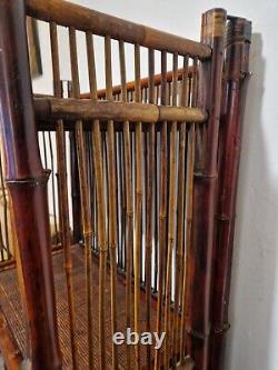 Ancienne étagère pliante en bambou