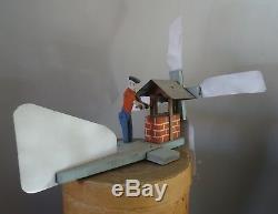 Ancienne girouette de jardin personnage articulé 1930 en bois et zing