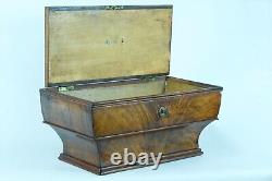 Ancienne grande boite couture Charles X plaquage de Noyer laiton rangement 19e