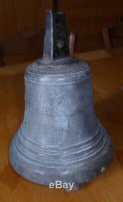 Ancienne grosse cloche d'école ou chapelle en bronze poids 5,9 kg