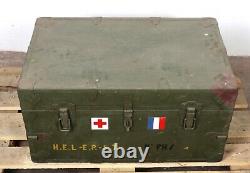 Ancienne malle coffre militaire militaria WW1 WW2 armée croix rouge drapeau
