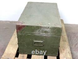 Ancienne malle coffre militaire militaria WW1 WW2 armée croix rouge drapeau