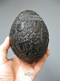 Ancienne noix de coco sculptée sur le thème de la chasse 18e 19e