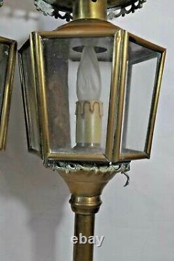 Ancienne paire de lanternes avec support