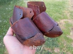 Ancienne paire de sabots souliers enfant bois et cuir ART POPULAIRE