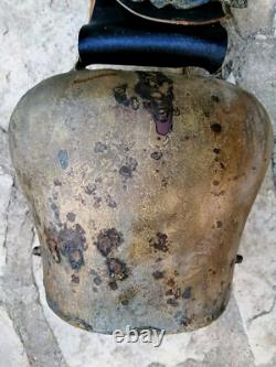 Ancienne sonnaille énorme cloche de vache transumance Alsace kaysenberg