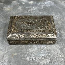 Antique Boîte à Épices Bidri Incrustée d'Argent XVIIIe/XIXe siècle Deccan, I