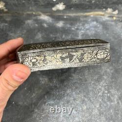 Antique Boîte à Épices Bidri Incrustée d'Argent XVIIIe/XIXe siècle Deccan, I