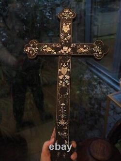 Antique Croix Bois Nacre Incrusté Large Chinese Mother of Pearl Inlaid Cross