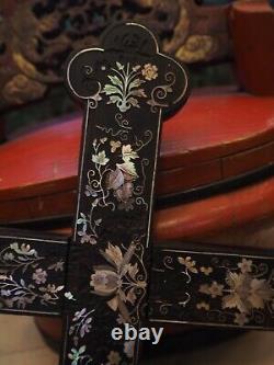 Antique Croix Bois Nacre Incrusté Large Chinese Mother of Pearl Inlaid Cross