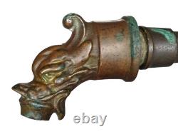 Antique tête de fontaine au dauphin en bronze 18-19ème