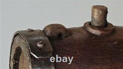 Antique tonnelet de moissonneur monoxyle en chêne 19ème