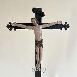 Art Populaire Du XVIIe Et Xixe Siècle Crucifixion Bois Sculpté Époque Louis XIII
