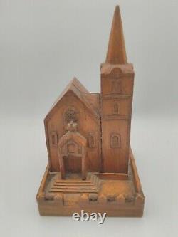 Art Populaire objet statuette Eglise chapelle en bois noyer sculpté fin XIXe