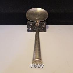 Asie Grande cuillère de service (riz.) en argent et bronze argenté L. 30,5