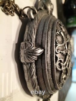 Aumônière ancienne