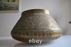 Bassin tâs cuivre art islamique écriture kufique