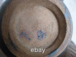 Biberon antique en terre cuite