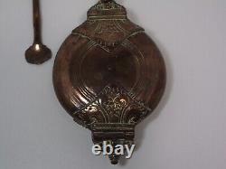 Boîte à chaux pour Bétel avec spatule en cuivre, objet ancien Inde