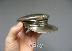 Boîte à tabac. Casquette d'off de marine. Art populaire. Objet de poilu