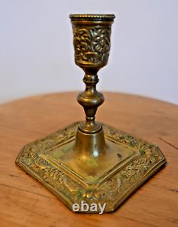 Bougeoir XVIIe louis XIII bronze décor de fleur haute époque 11 cm candelstick