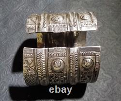 Bracelet Ethnique avec poinçons Argent Massif Berbère Afrique du Nord 120g