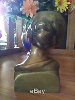 Buste de Femme en Bronze
