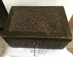 COFFRET/ BOÎTE en Bois du 1700 (33x23x15,5 cm)