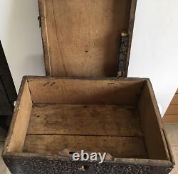 COFFRET/ BOÎTE en Bois du 1700 (33x23x15,5 cm)