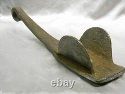 Cabinet De Curiosité Ancien Fer Forge Art Populaire Frein De Charrette