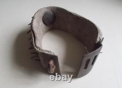 Cabinet de Curiosité Collier de défense pour Chien Anti Loup, Cuir et Métal