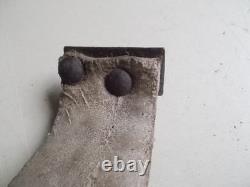 Cabinet de Curiosité Collier de défense pour Chien Anti Loup, Cuir et Métal