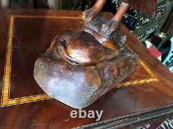 Cabinet de curiosité Trophée de Chasse en Bois Sculptée Art Populaire Buse