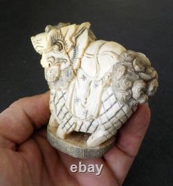 Cachet Chinois Statuette Chien de Fô sculpté en os de bouf 19e