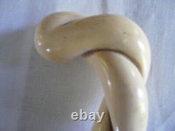 Canne ancienne collection poignée os sculpté torsadé gravé De Huppy et Abbevile