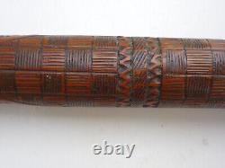 Canne ancienne en bambou sculpté oiseaux