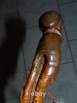 Canne d'art populaire monoxyle racine sculptée d'une belle tête de moine 19ème