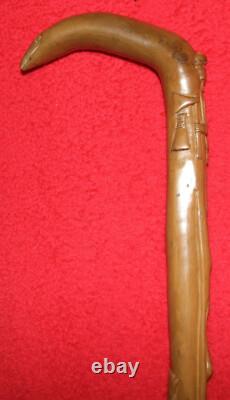 Canne de marche bois sculpté personnages animaux flore XIX/XXème Pélerin