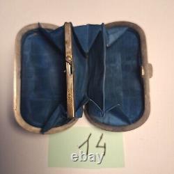 Carnet de 1840 avec calendrier + un porte monnaie gravé à l'initial LOT 14