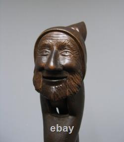 Casse Noisette En Bois Sculpté XIXe