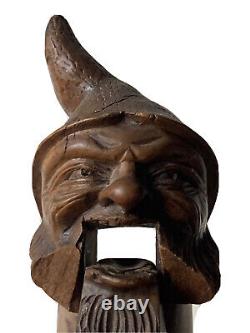 Casse-Noix Noisettes en Bois Sculpté Personnage Lutin Gnome Art Populaire XIXème