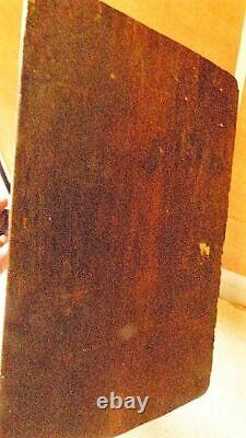 Christ en bois avec polychromies sur croix école espagnol fin 18ème