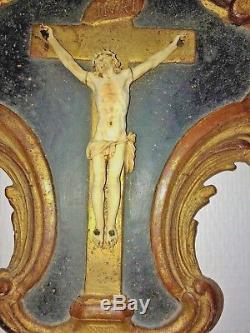 Christ os sculpté, cadre bois doré, XVIIIème siècle, Venise, Italie, baroque