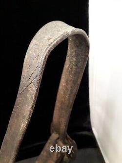 Cloche Bonze Collier de chien de troupeau ancien montagne art populaire clarine