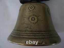 Cloche vache bronze XVII ou XVIII siècle avec collier cuir et boucle acier
