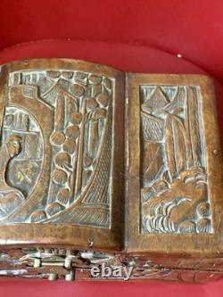 Coffre Entièrement Sculpté Ancien En Camphrier XIX Ème Siècle