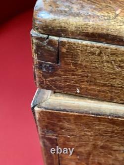 Coffre Entièrement Sculpté Ancien En Camphrier XIX Ème Siècle