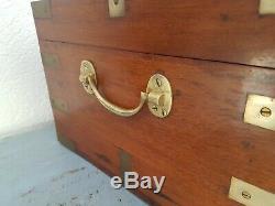Coffre de marine cabinet de voyage époque XIXè. Belle agencement intérieur XIXèm